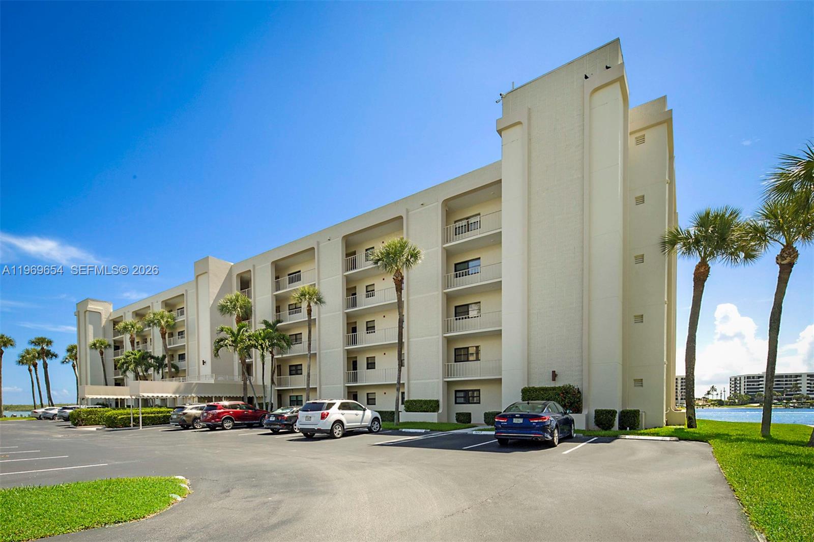 BROADVIEW CONDO - Residential