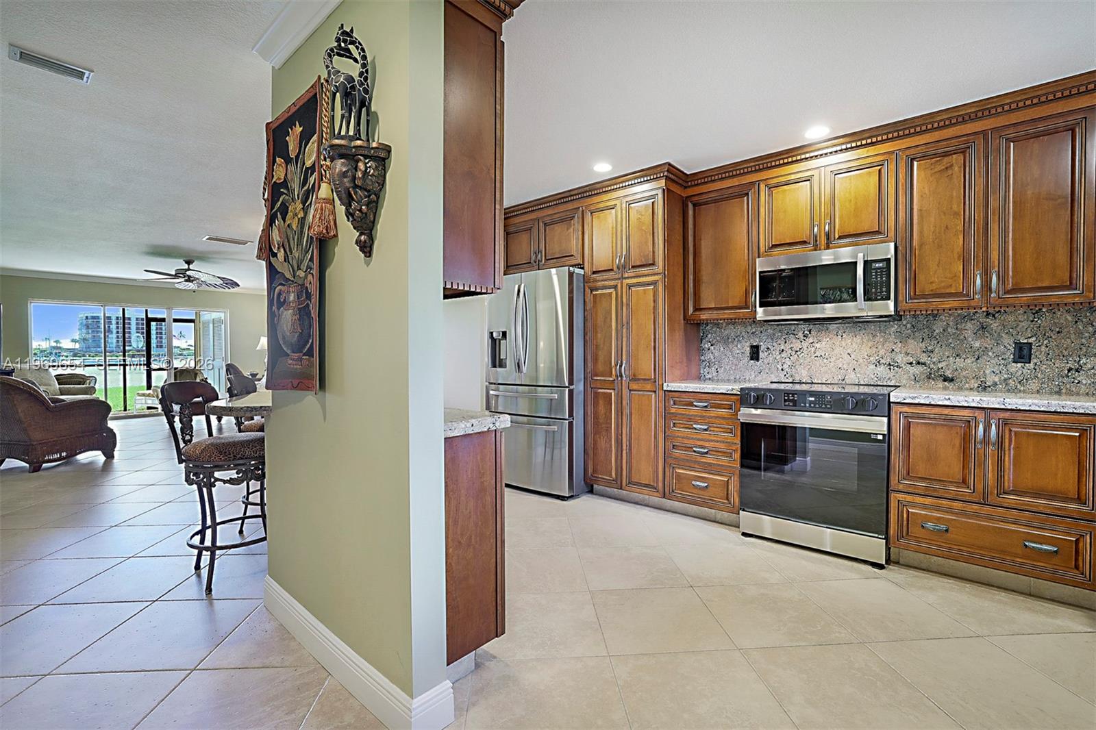 BROADVIEW CONDO - Residential