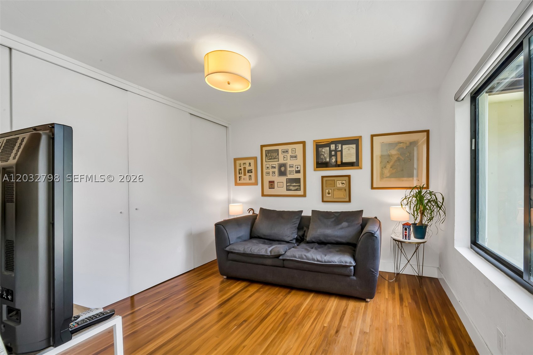 MIAMI SHORES SEC 8 REV - Residential