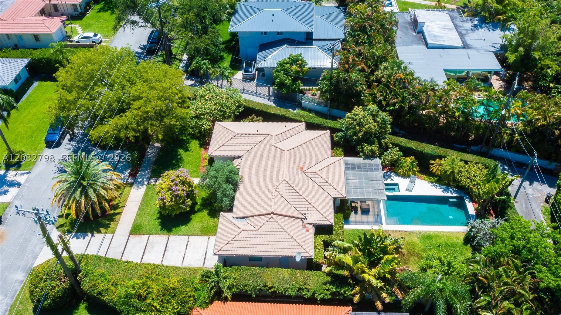 MIAMI SHORES SEC 8 REV - Residential