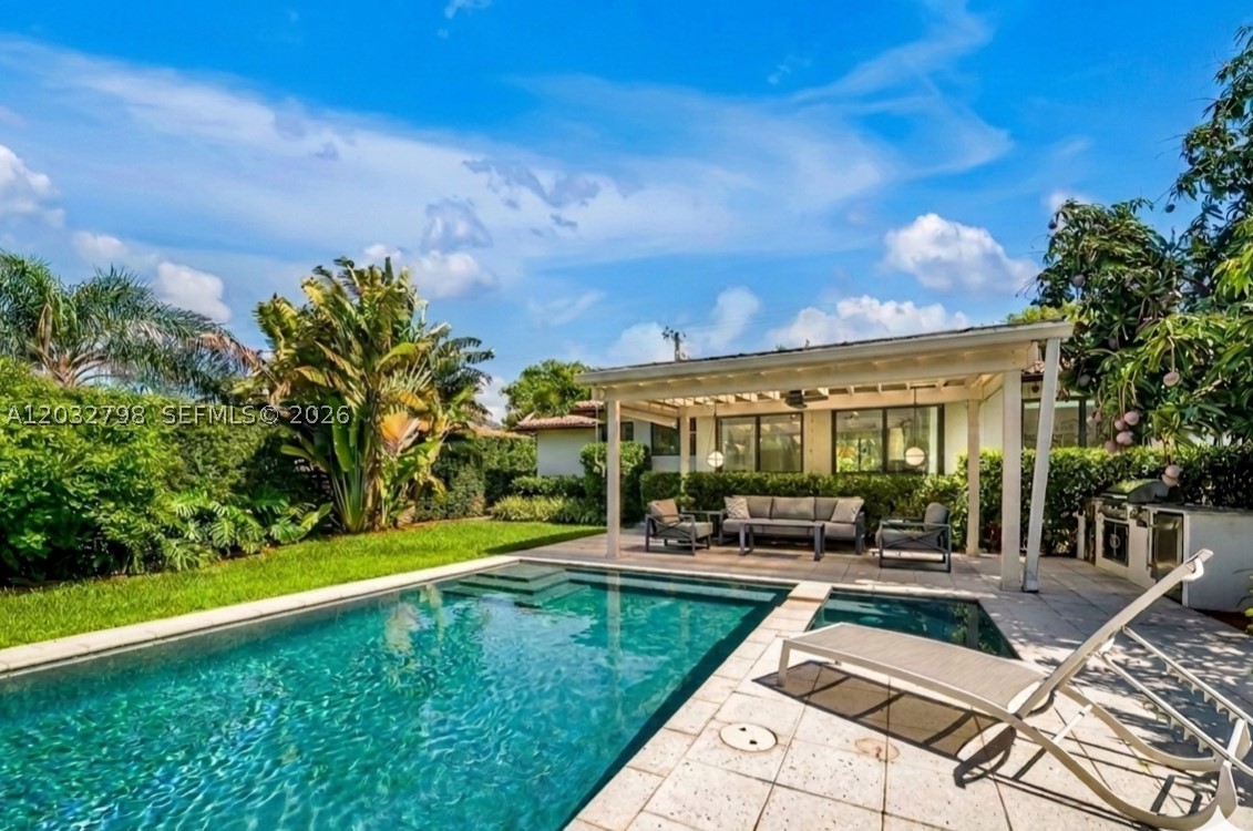 MIAMI SHORES SEC 8 REV - Residential