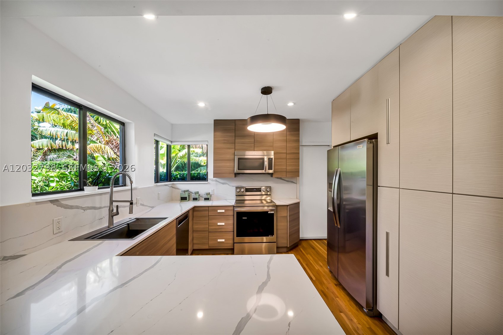 MIAMI SHORES SEC 8 REV - Residential