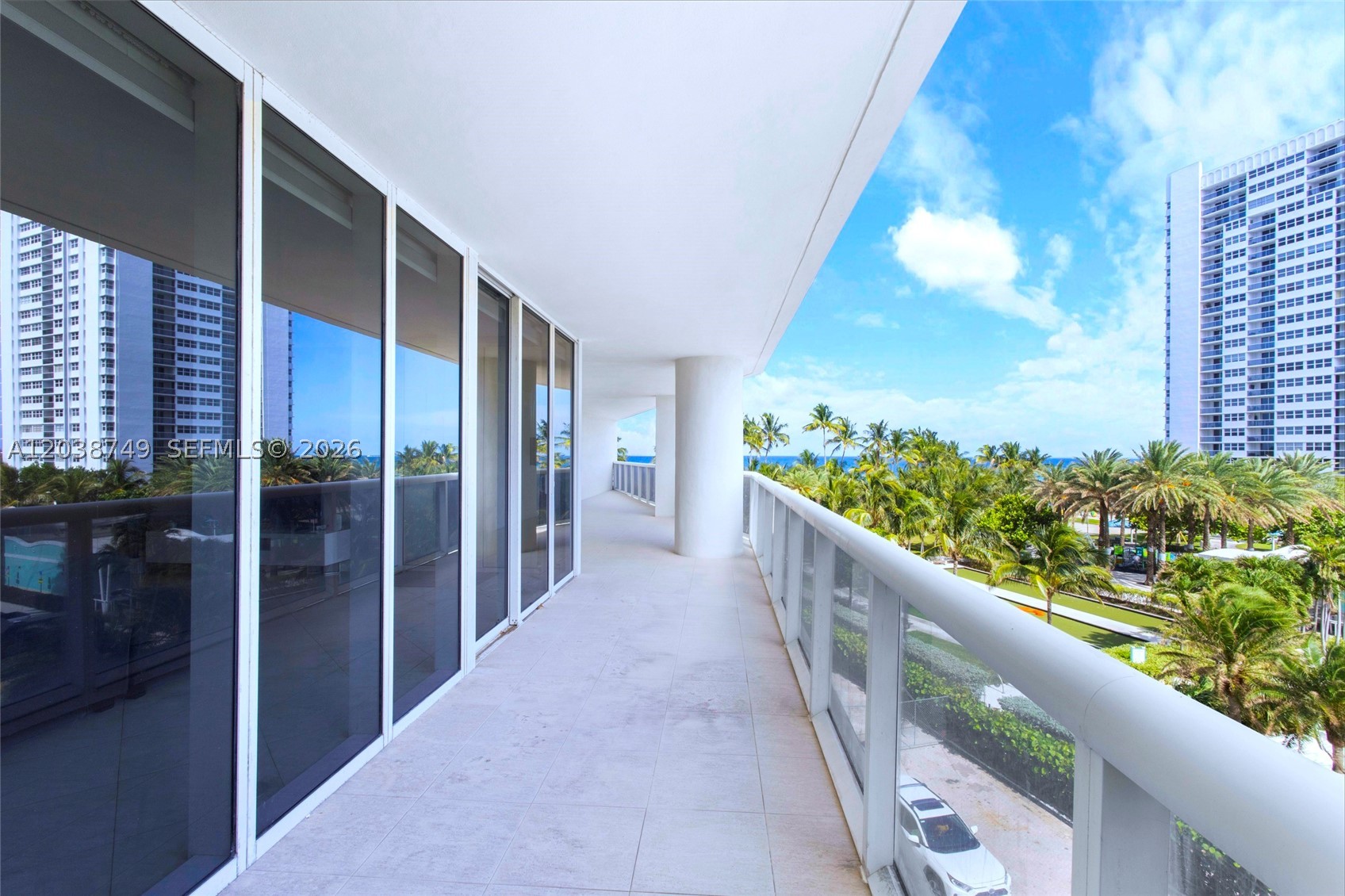 BEACH CLUB CONDO - Residential Lease