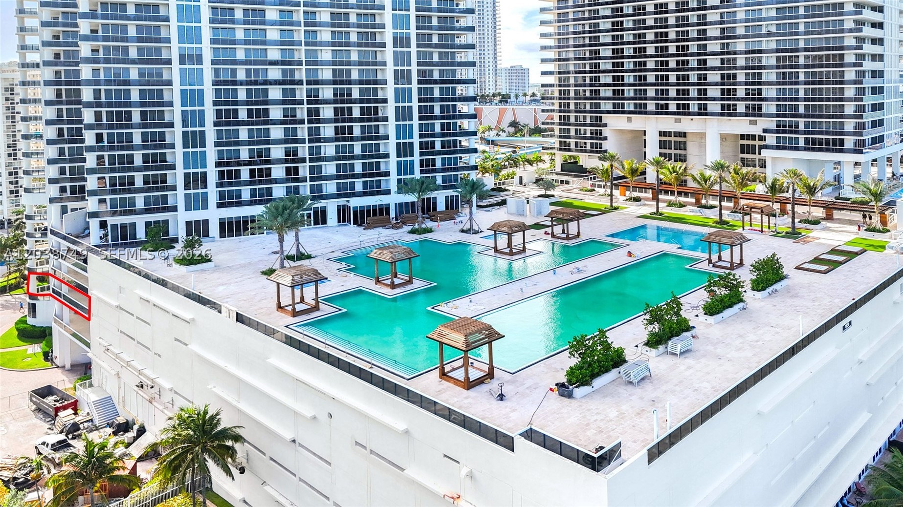 BEACH CLUB CONDO - Residential Lease