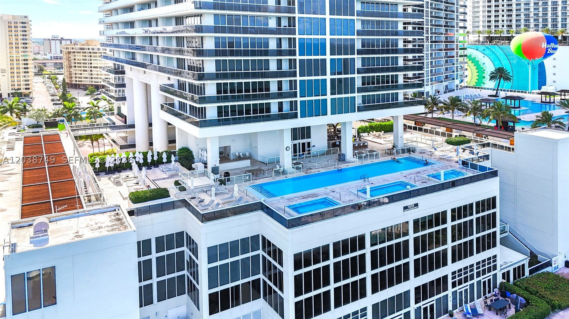 BEACH CLUB CONDO - Residential Lease