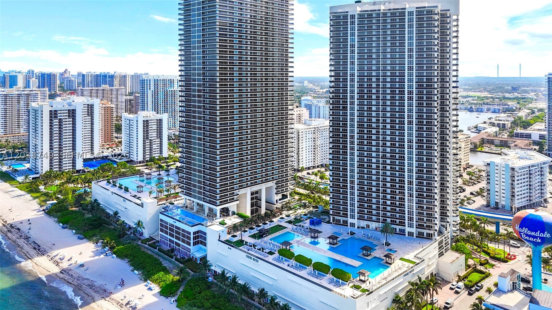 BEACH CLUB CONDO - Residential Lease