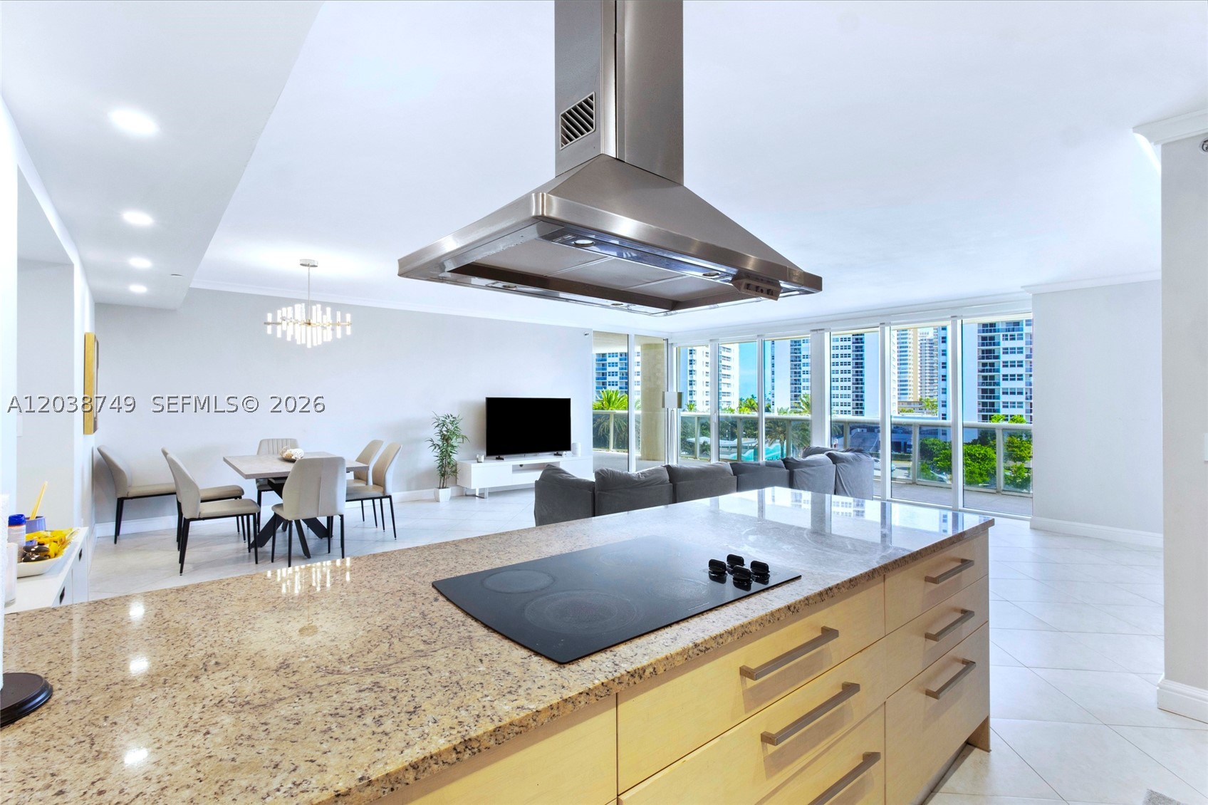BEACH CLUB CONDO - Residential Lease