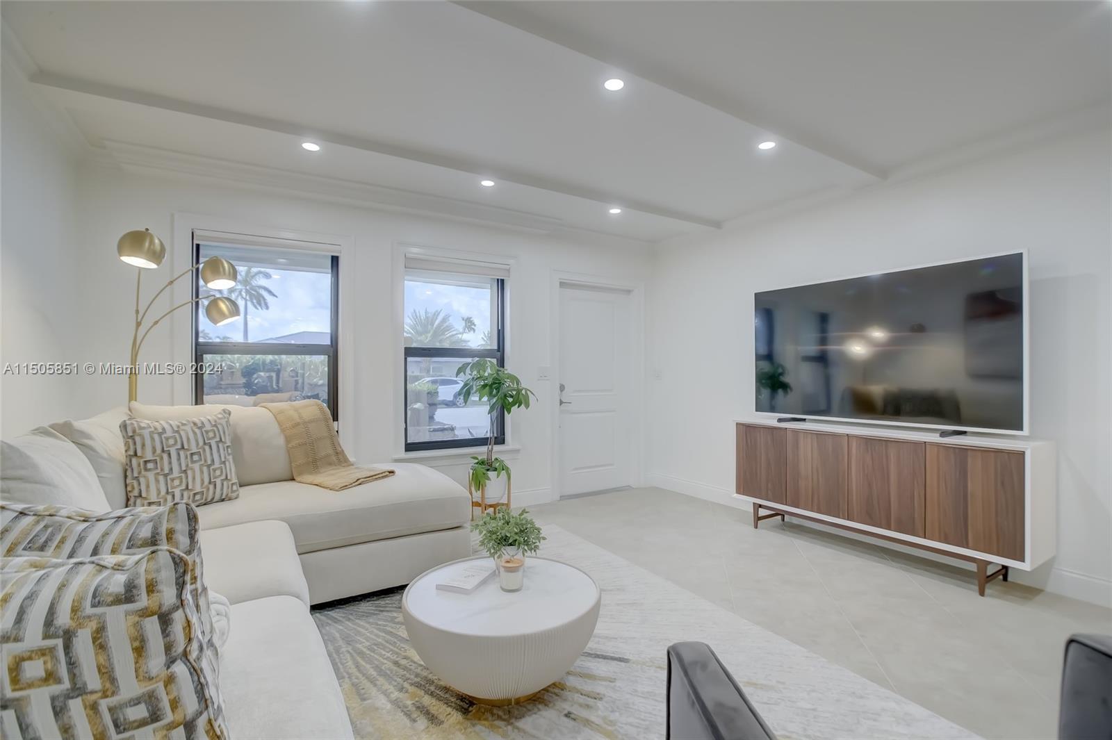 BAYVIEW VILLAGE CONDO - Residential