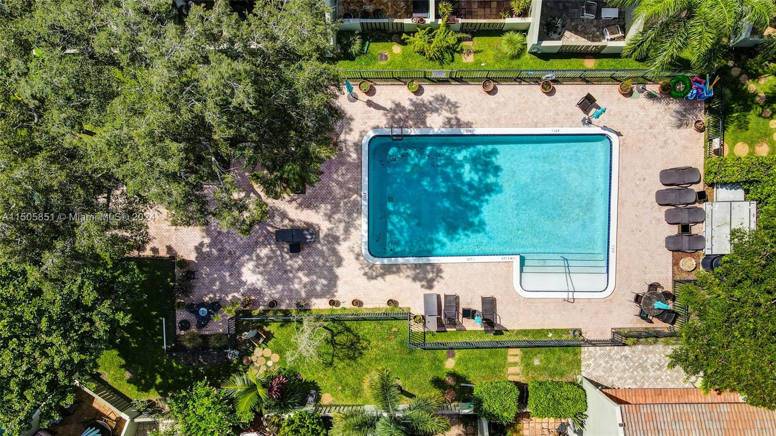 BAYVIEW VILLAGE CONDO - Residential