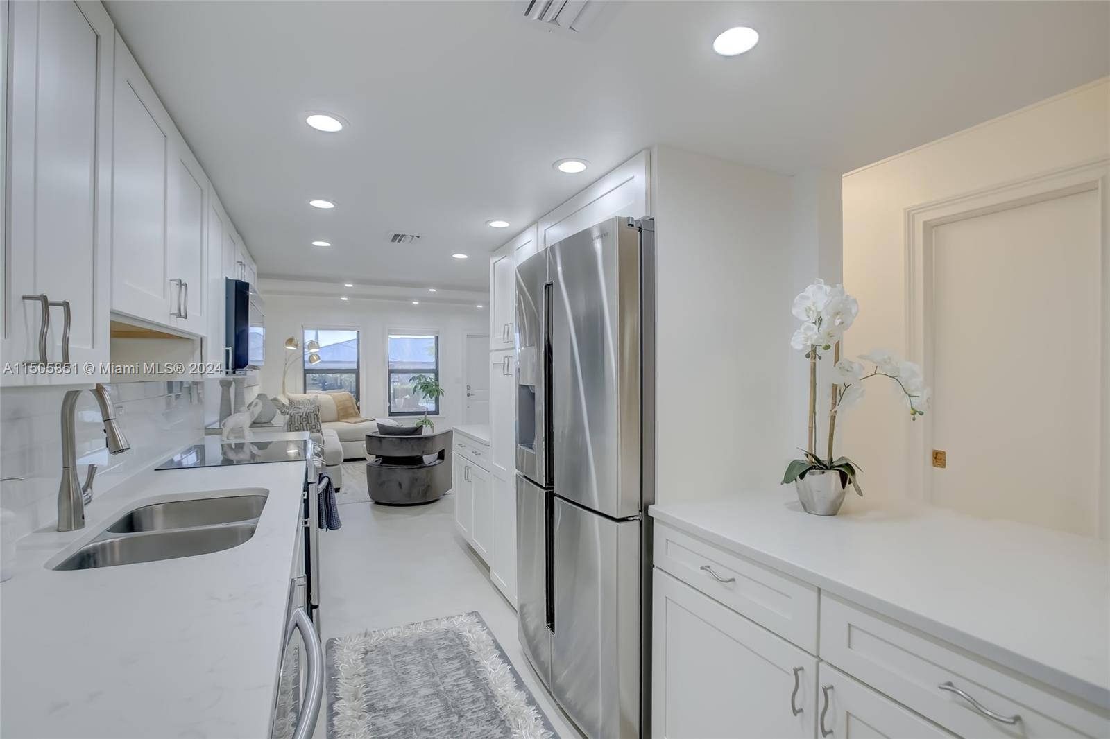 BAYVIEW VILLAGE CONDO - Residential