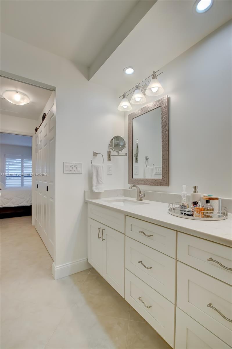 BAYVIEW VILLAGE CONDO - Residential