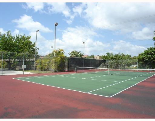 DORAL GARDENS II CONDO - Residential Lease