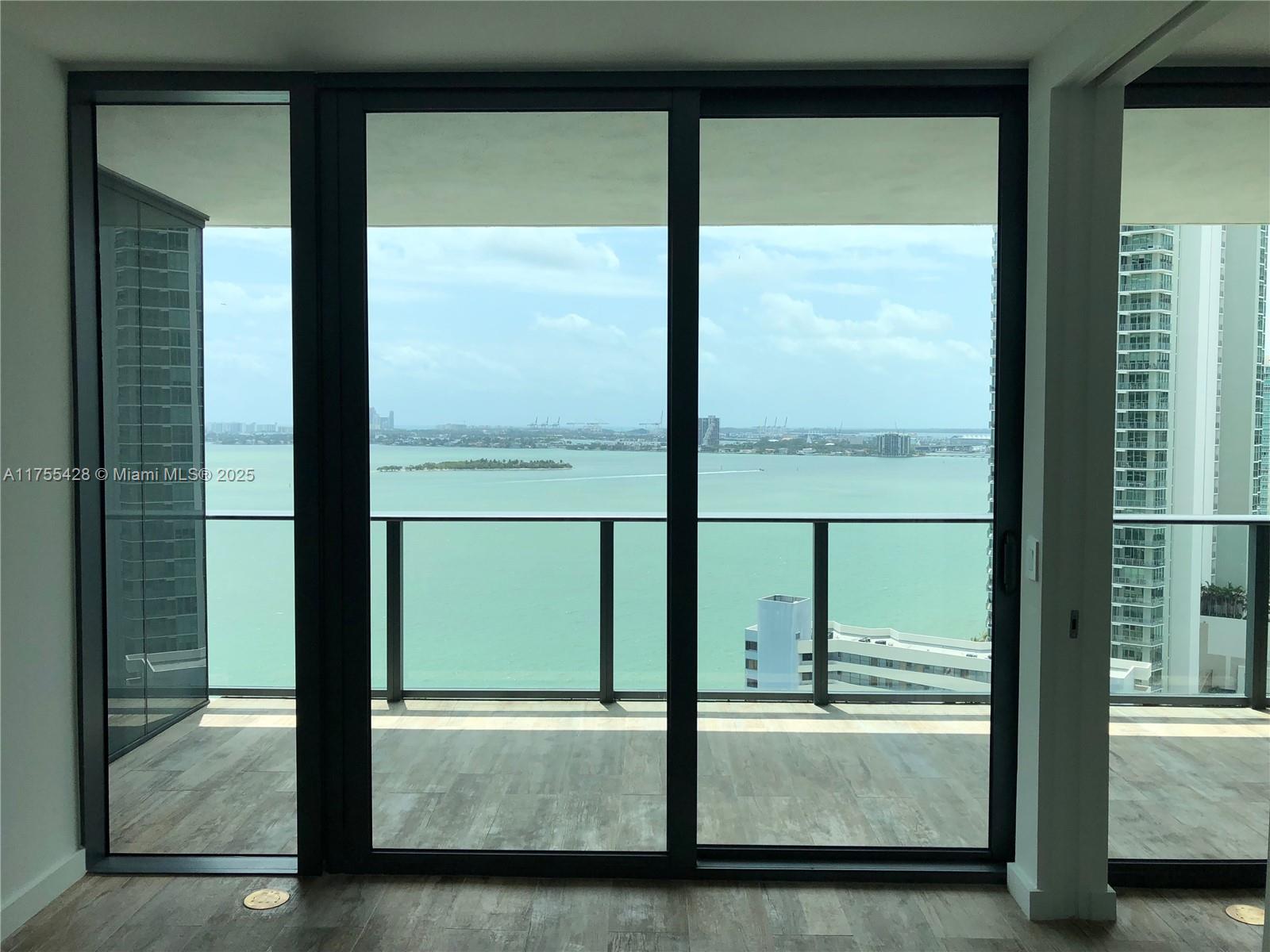 Spectacular Unit 2Beds/2Baths+ Den, at the fantastic Paraiso Bay. Edgewater with direct and unobstructed bay front views. More of 12 acres plenty of outside amenities, enjoy the bay front park, delight the boardwalk, play at the tennis courts, stay at the marina and in its Five Star Beach Club. The inside amenities include a movie theater, gym, spa, water front pool, business center and much, much more. Just to walking distance from the fashion trend design district.