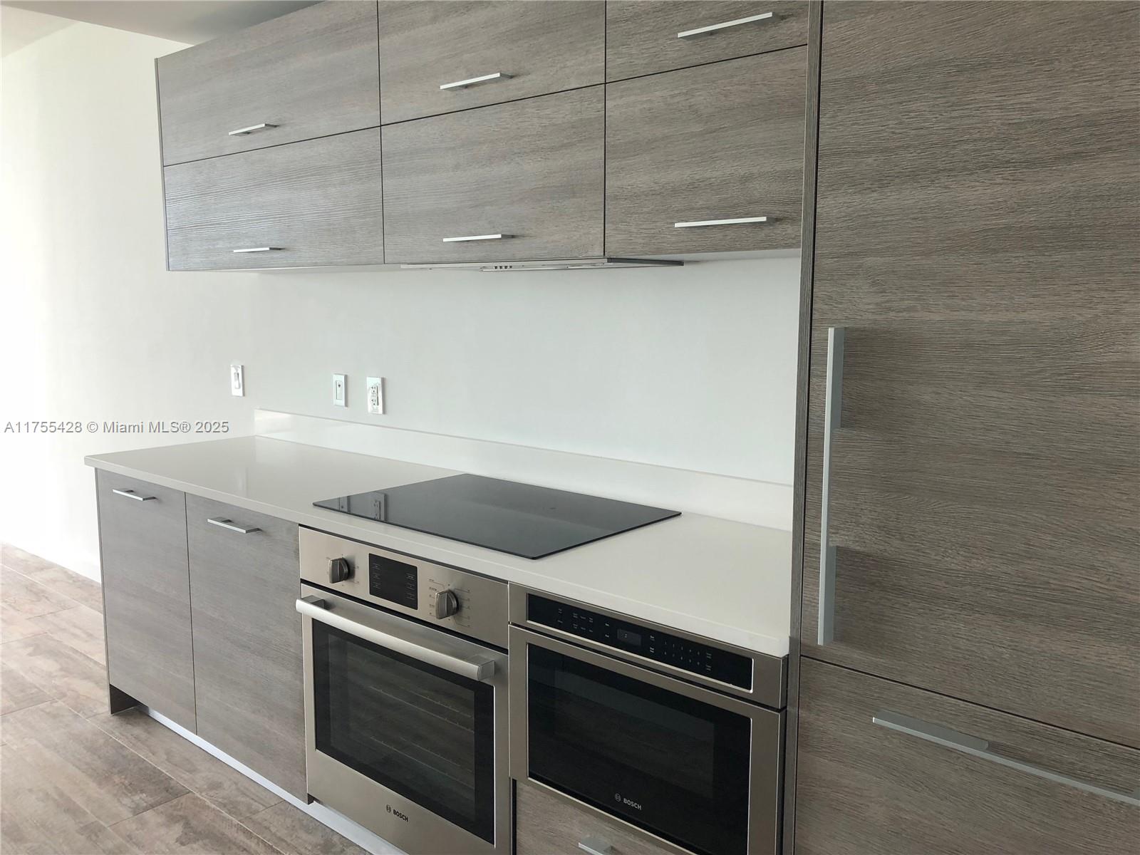 PARAISO BAY CONDO - Residential