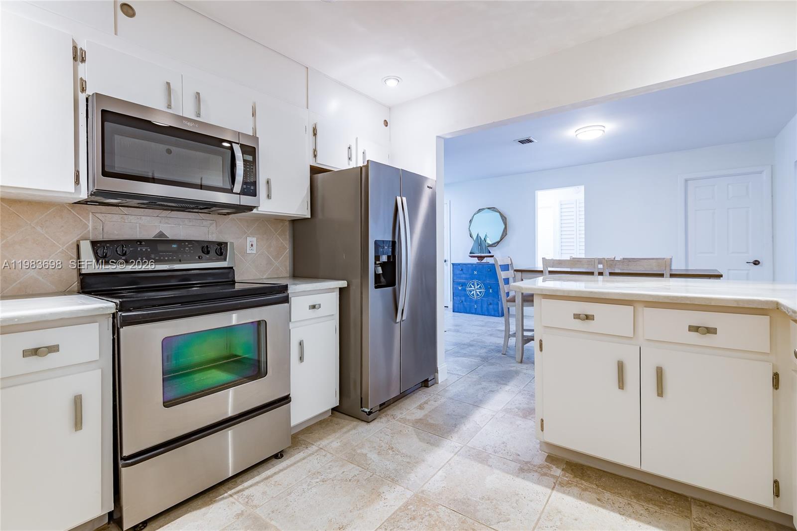 TROPIC PALMS 1 - Residential