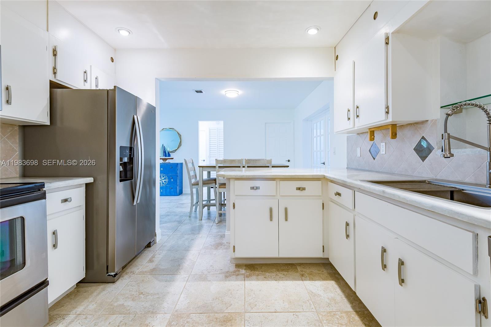 TROPIC PALMS 1 - Residential