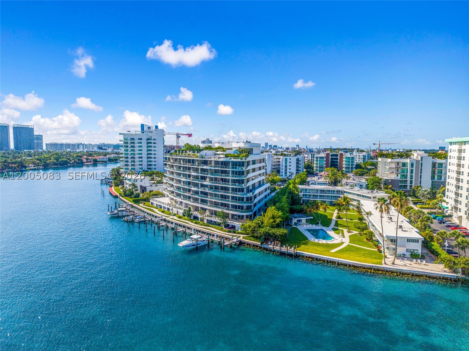 ONDA RESIDENCES - Residential
