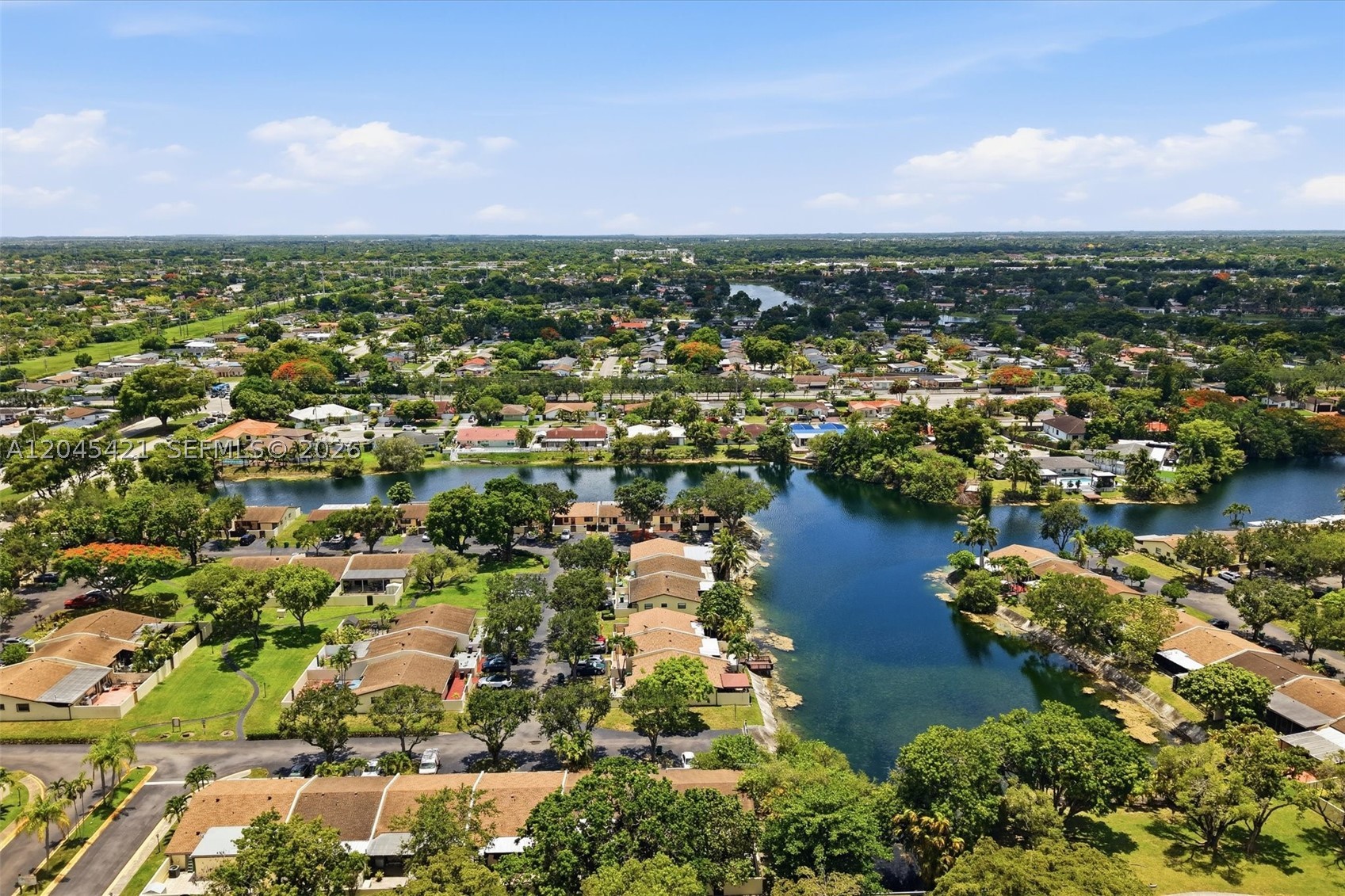 KENDALE LAKES NORTH SEC 1 - Residential