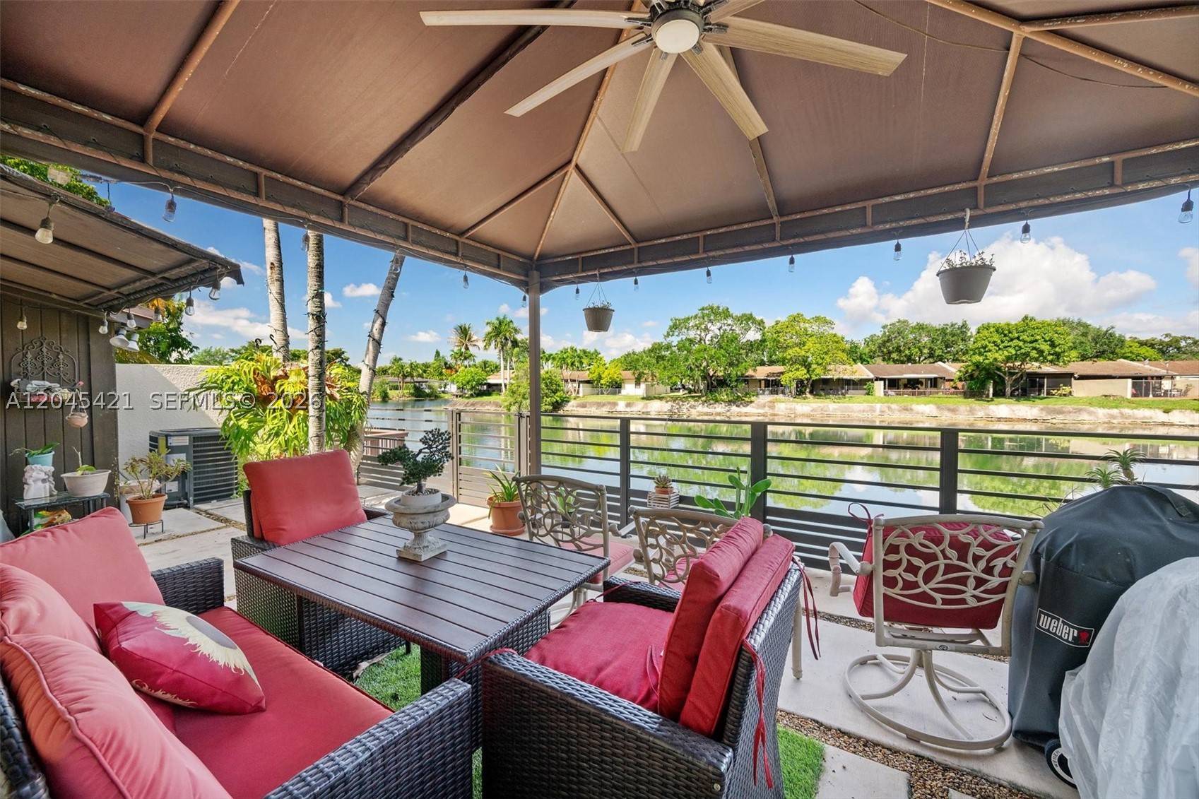 KENDALE LAKES NORTH SEC 1 - Residential
