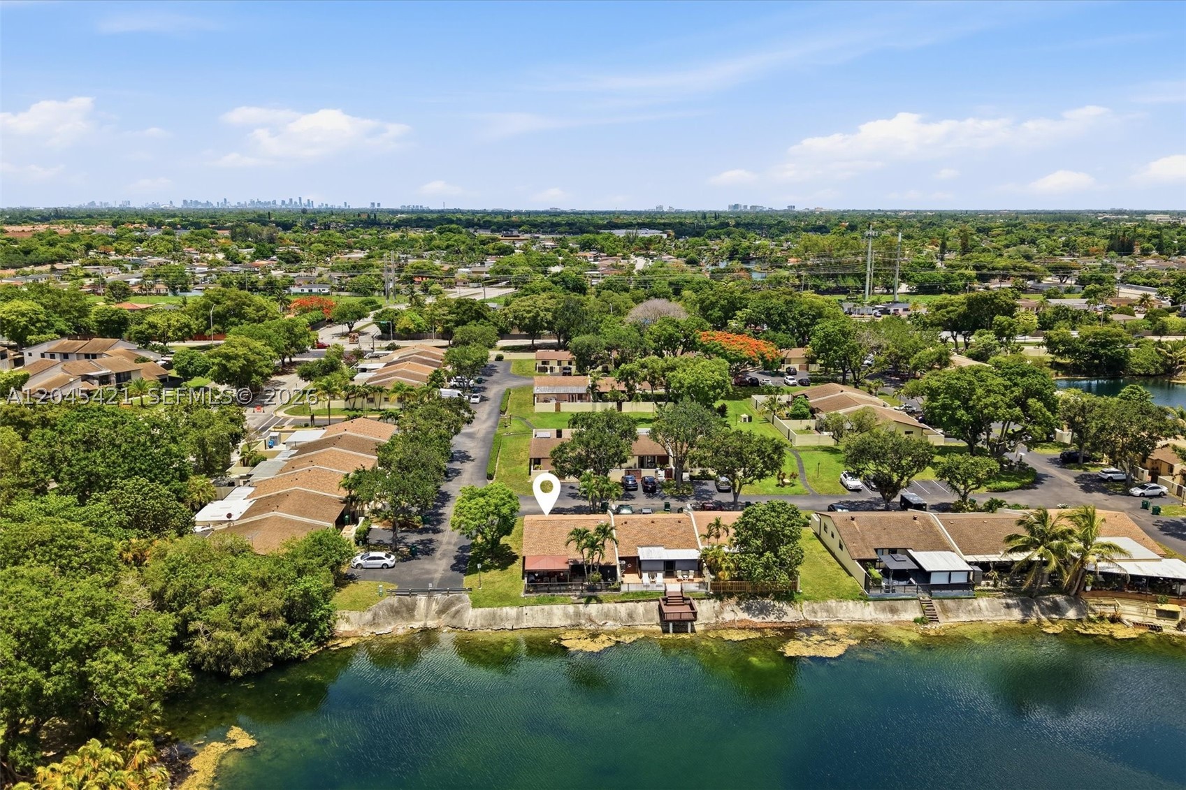 KENDALE LAKES NORTH SEC 1 - Residential
