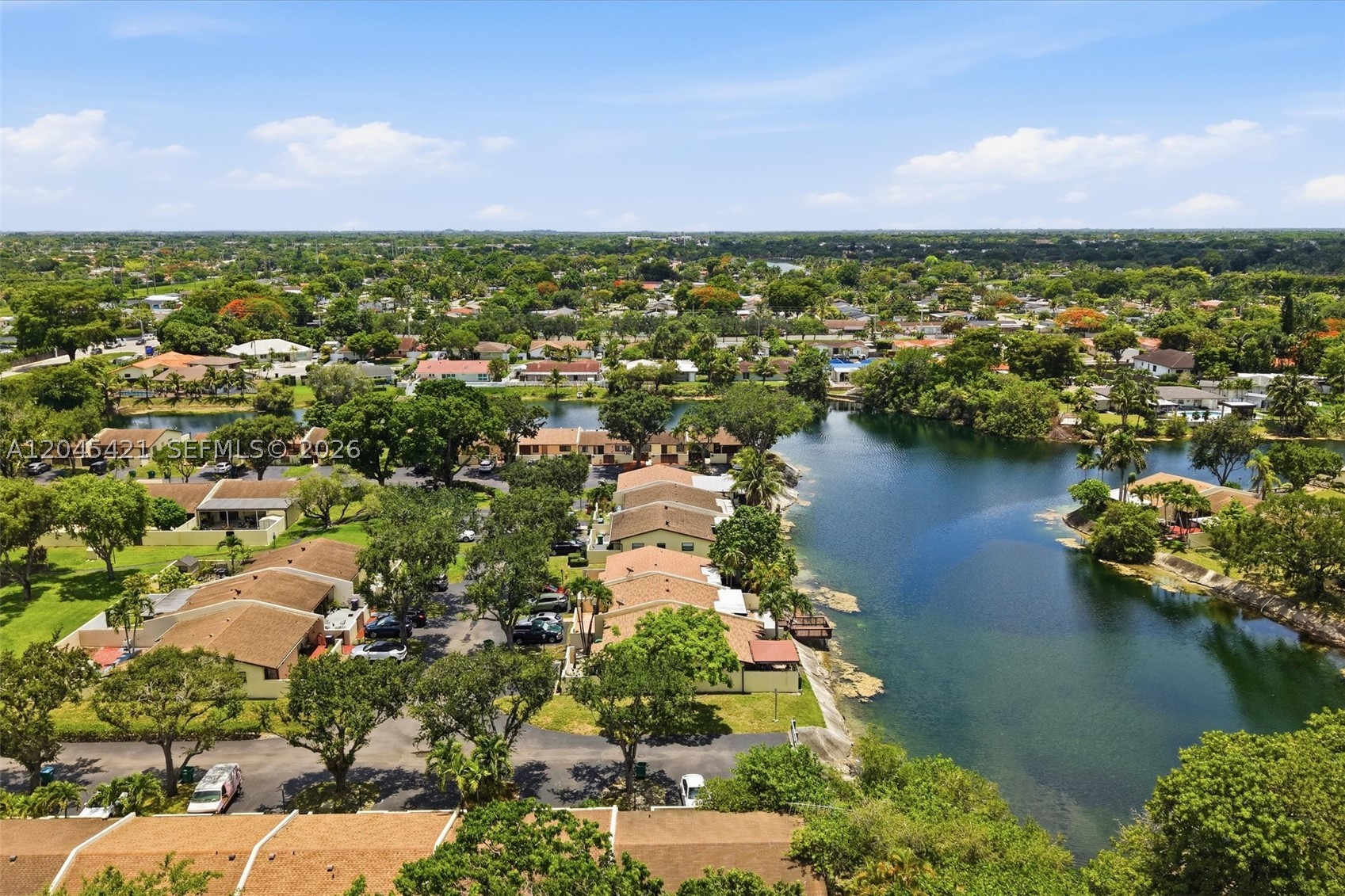 KENDALE LAKES NORTH SEC 1 - Residential