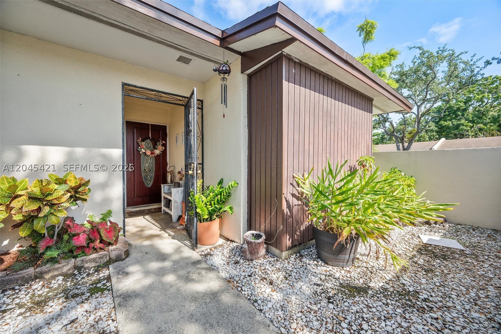 KENDALE LAKES NORTH SEC 1 - Residential