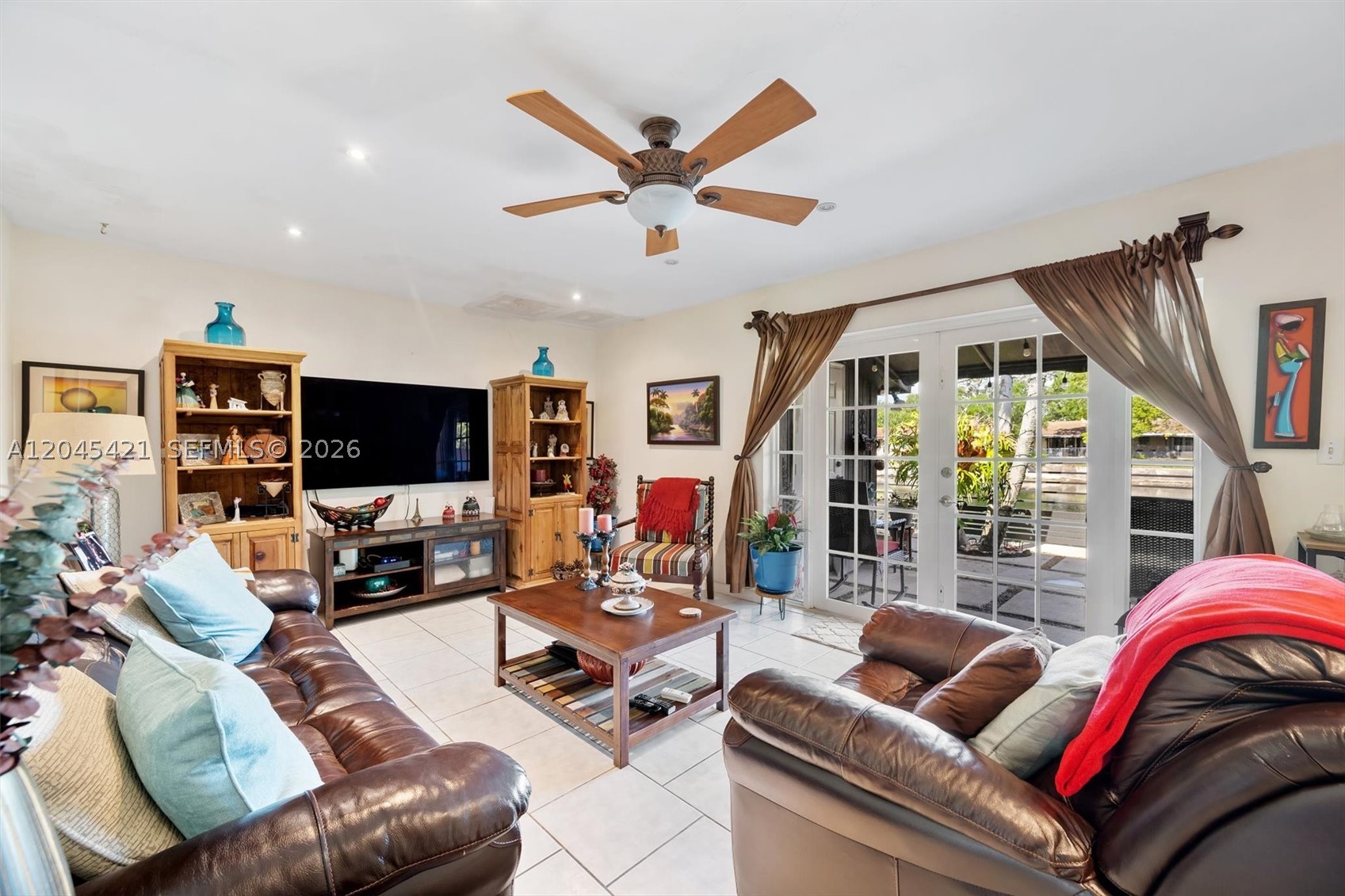 KENDALE LAKES NORTH SEC 1 - Residential