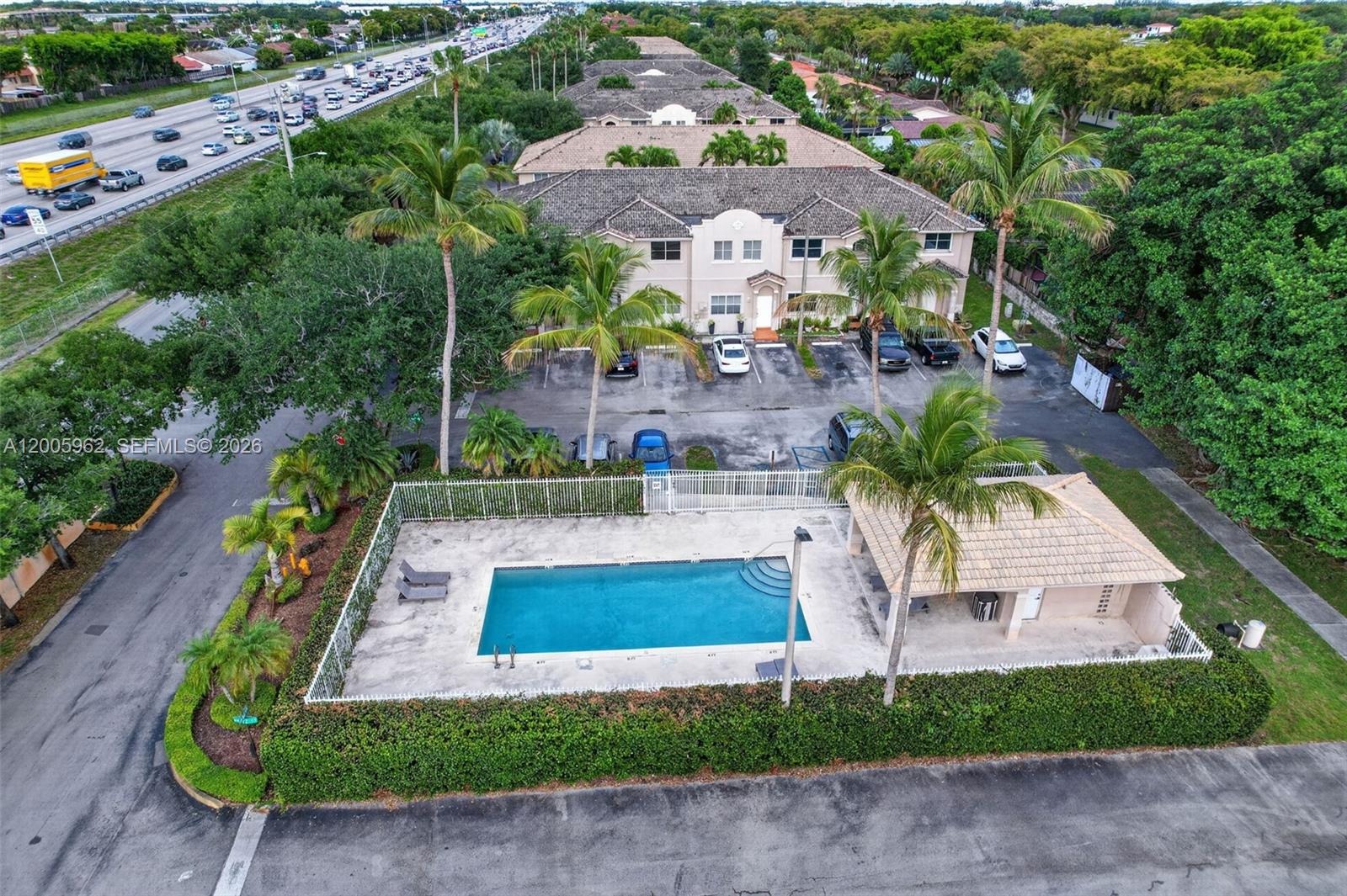 PASEOS AT MIAMI LAKES - Residential