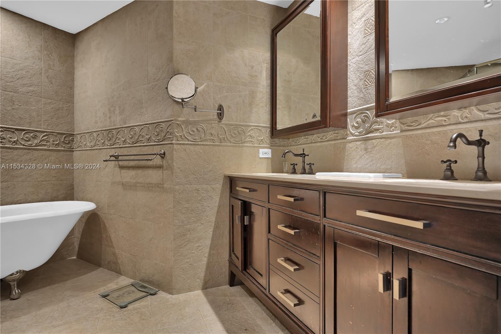 THREE TEQUESTA POINT COND - Residential Lease