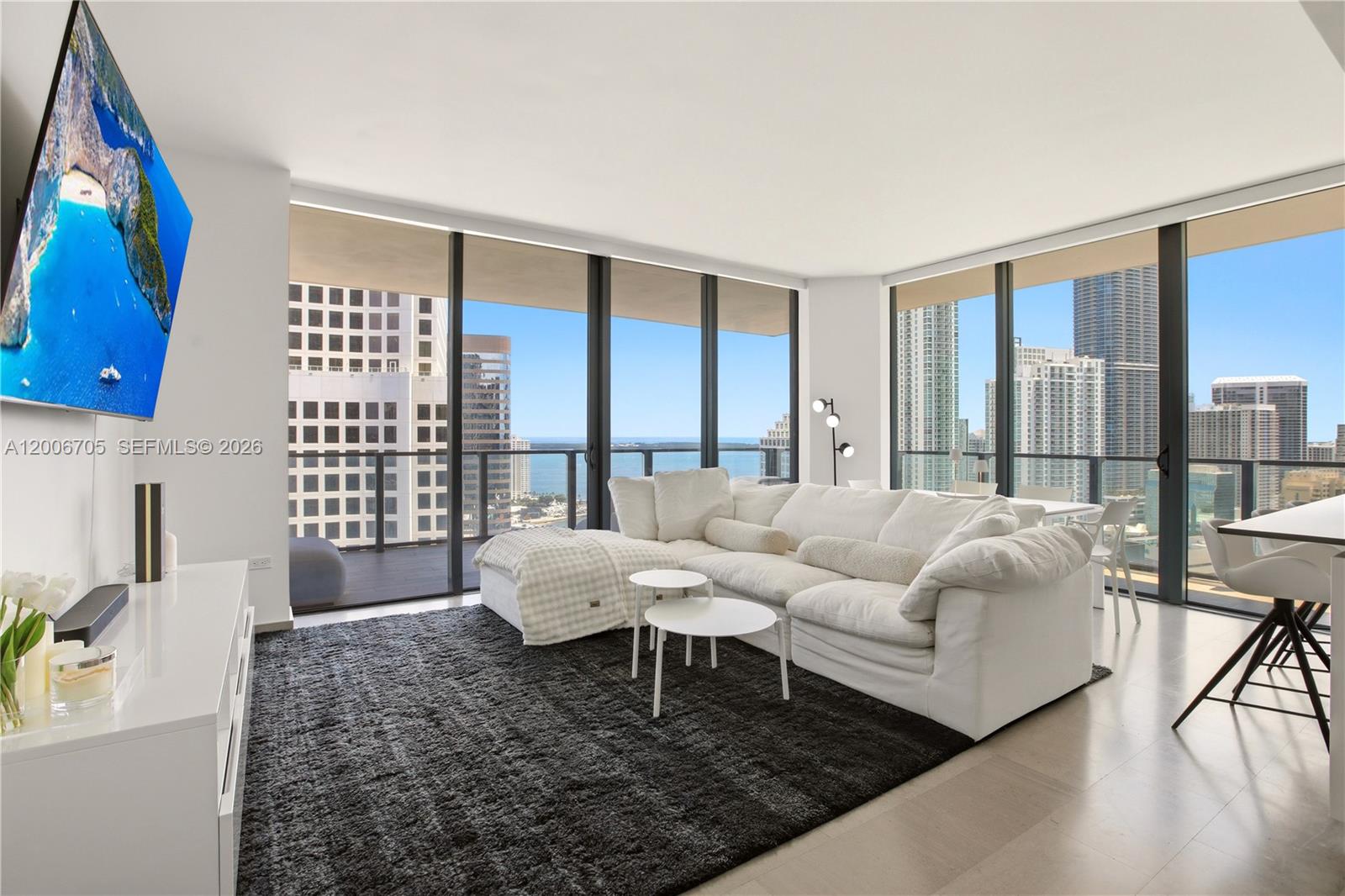 Most desirable line in Reach at Brickell City Centre. Stunning 2BD/2.5BA corner unit with panoramic bay & ocean views. Open layout with Italkraft cabinetry, stone countertops, and premium Bosch appliances. Spacious primary suite with private en-suite bath and generous closets. Reach offers resort-style amenities including a half-acre amenity deck, heated pool, spa, fitness center, concierge, valet, and direct access to Brickell City Centre’s luxury retail & dining.  Move in Ready.