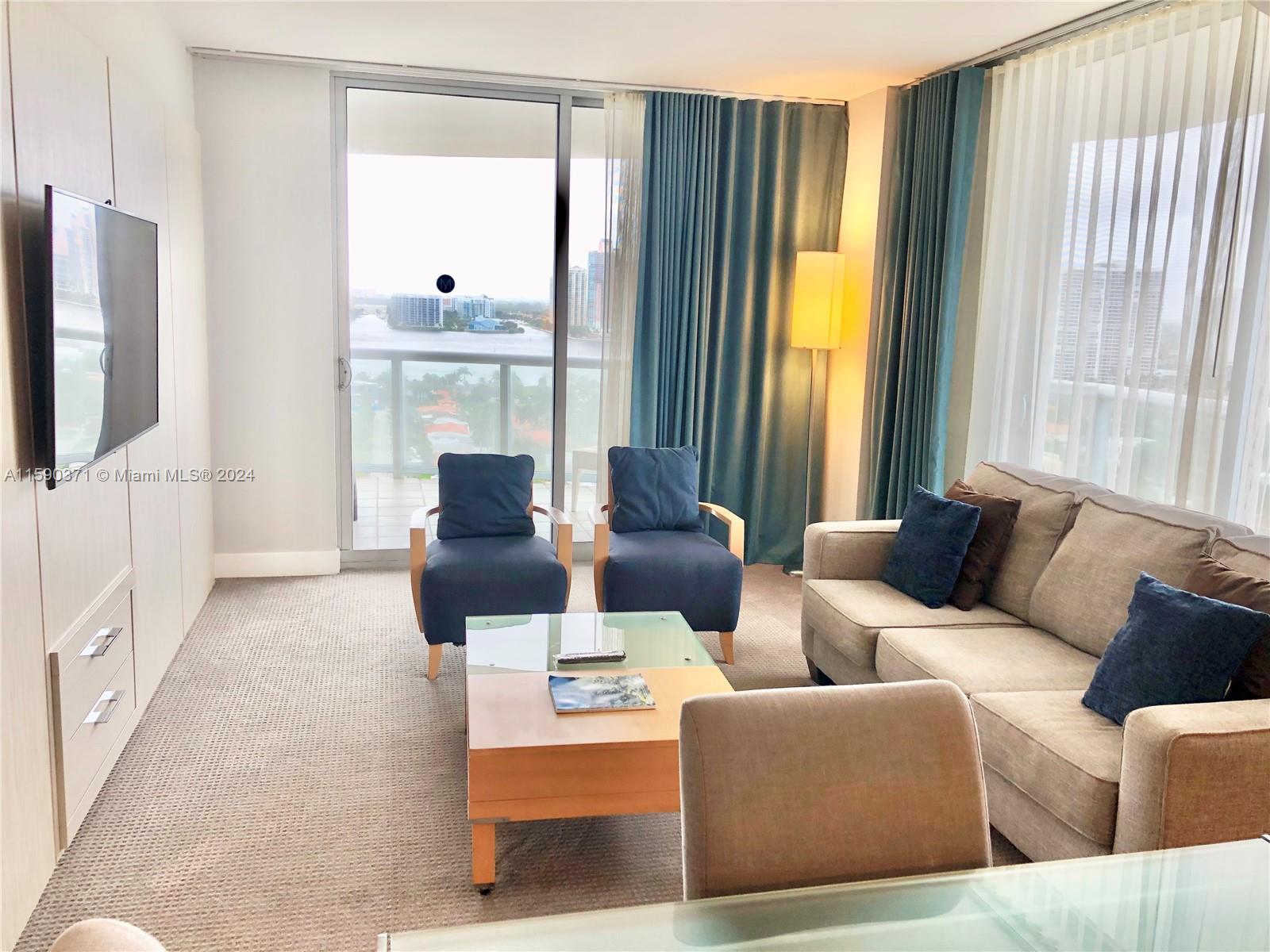 M RESORT RESIDENCES CONDO - Residential
