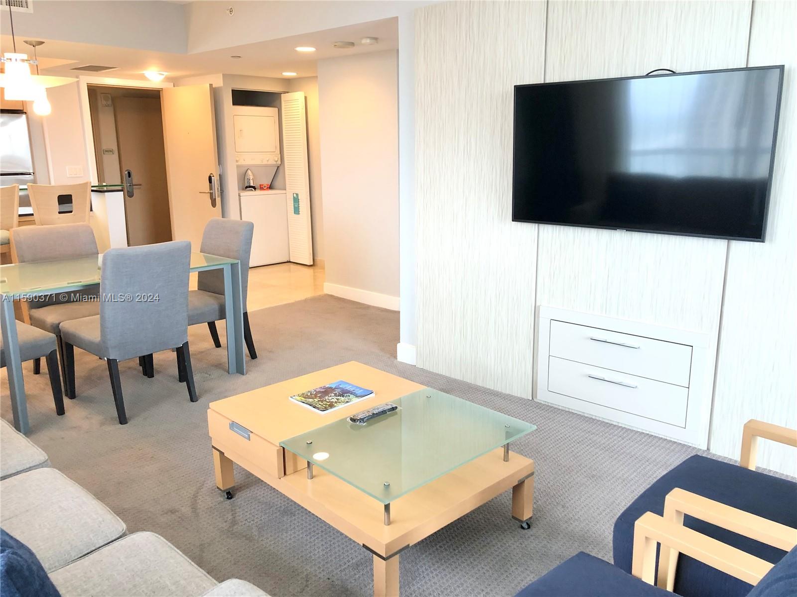 M RESORT RESIDENCES CONDO - Residential
