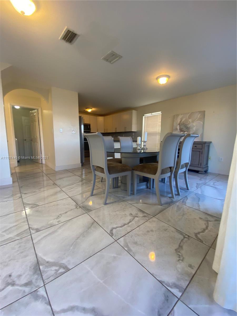 BRIGHTONS MEADOW TRACE - Residential Lease