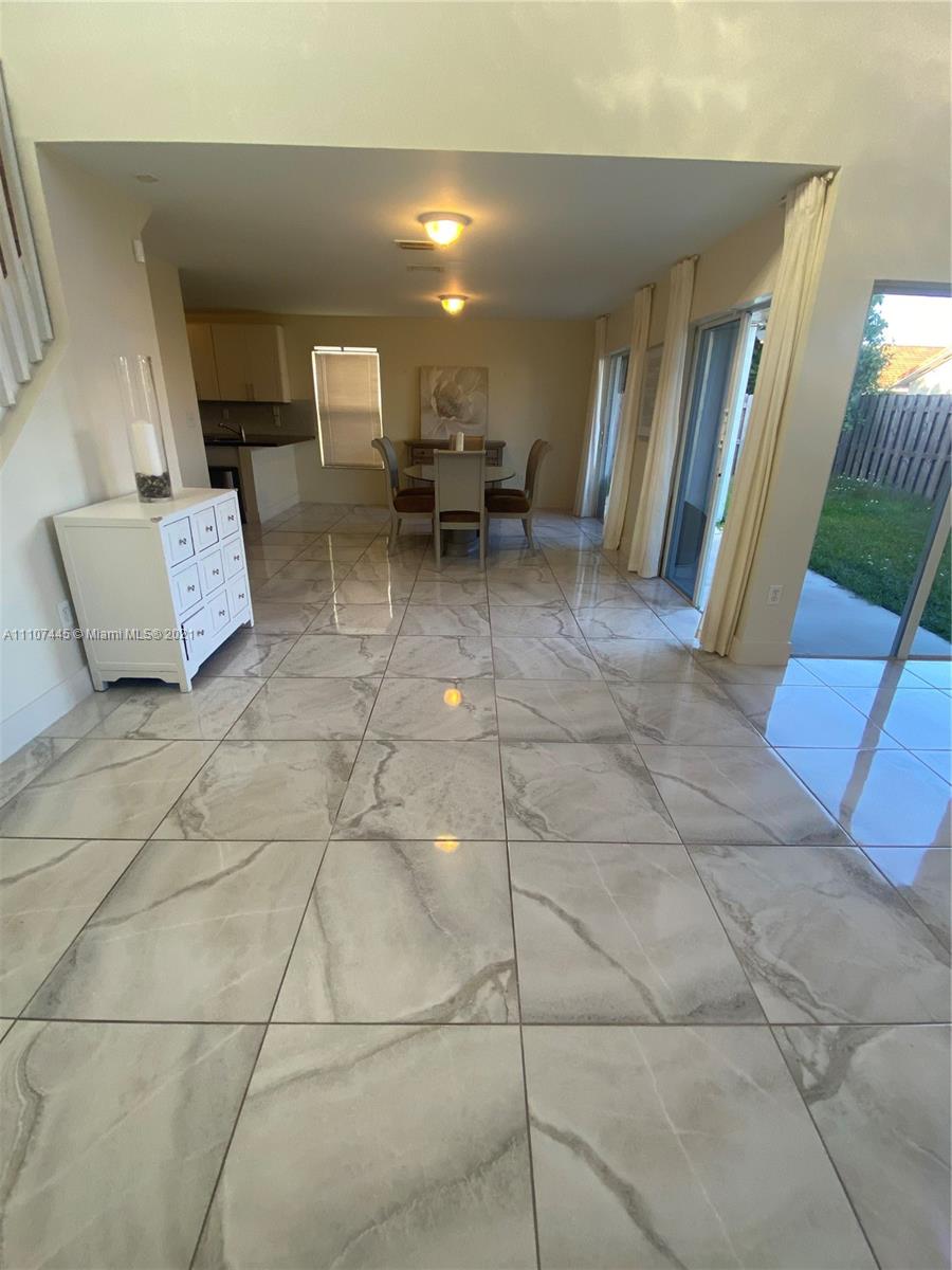 BRIGHTONS MEADOW TRACE - Residential Lease