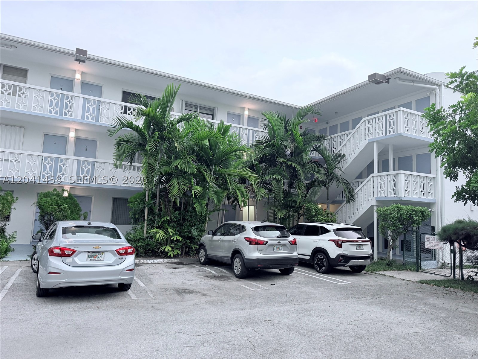 GOLDEN KEY CNDO - Residential