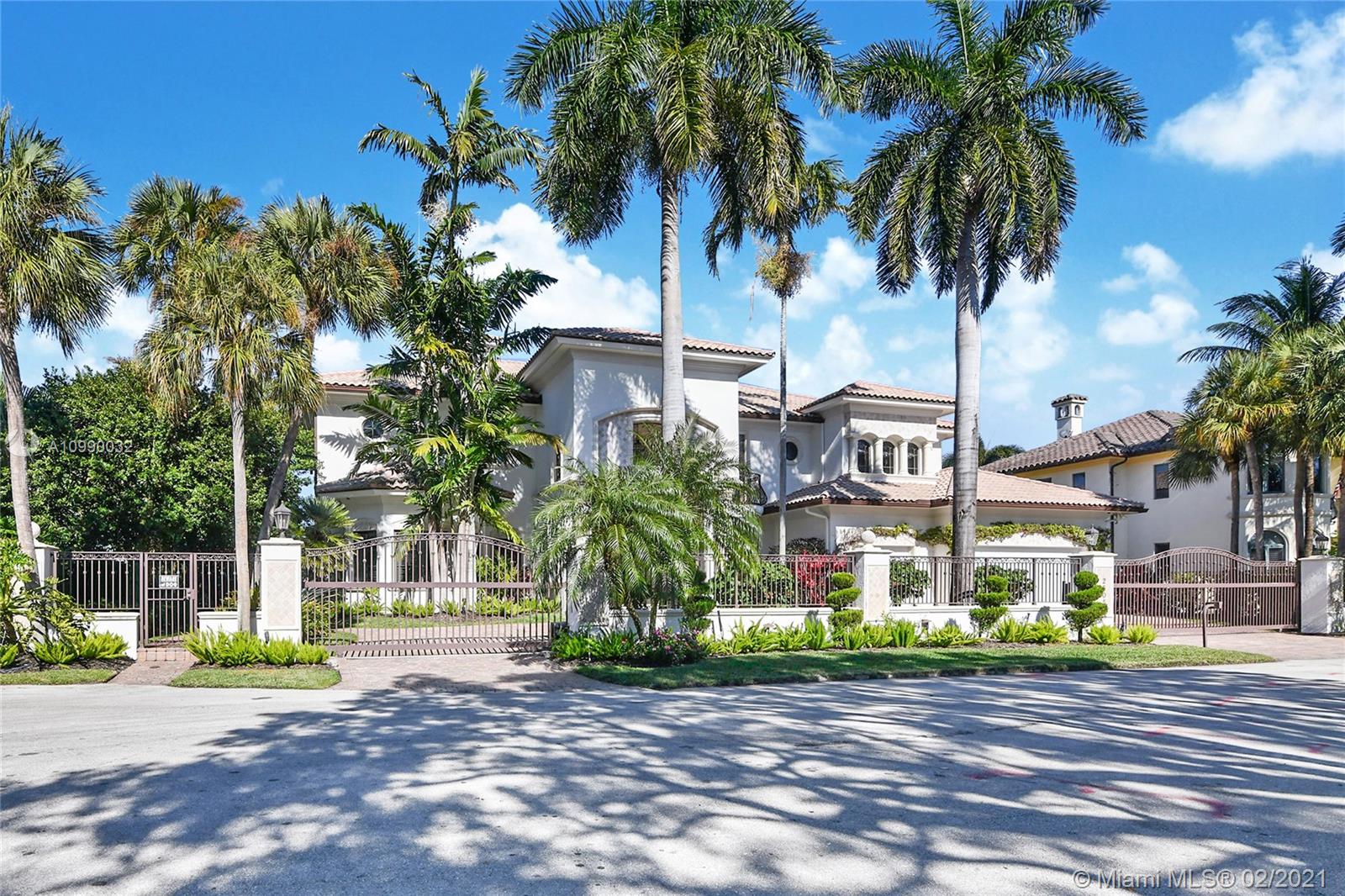 LAGUNA ISLE - Residential