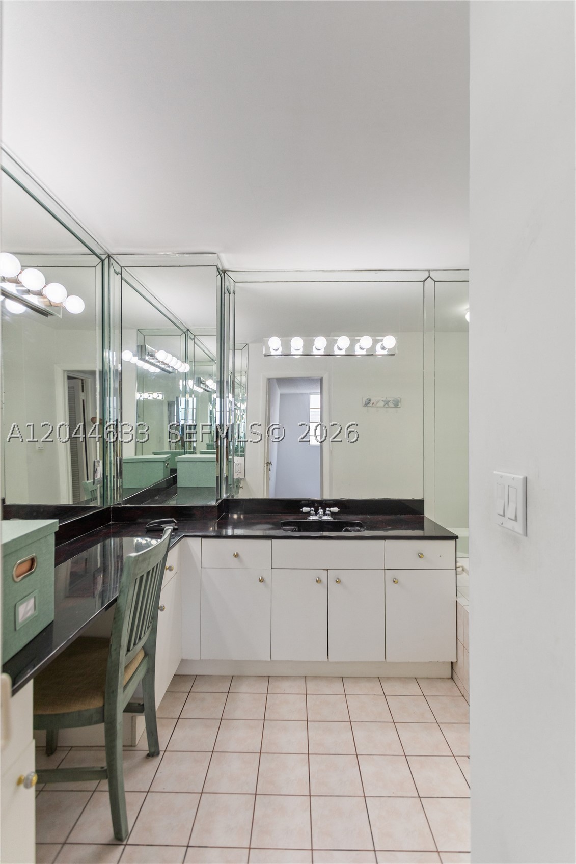 SEA AIR TOWERS CONDO - Residential