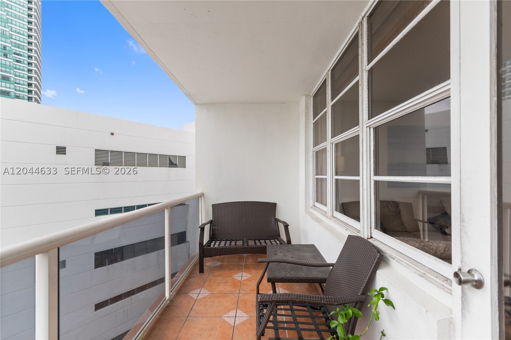 SEA AIR TOWERS CONDO - Residential