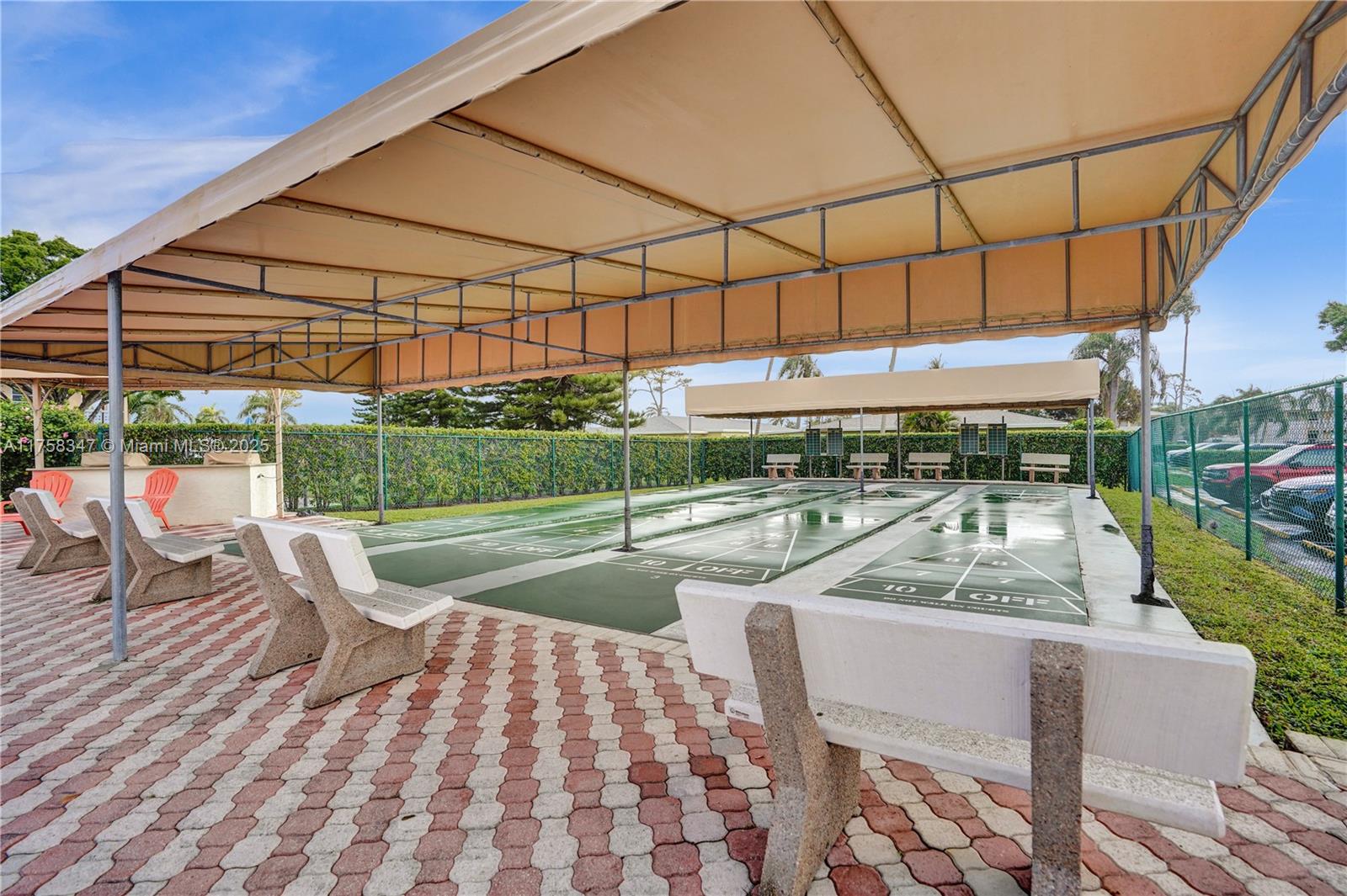 PINES OF DELRAY CONDO - Residential Lease