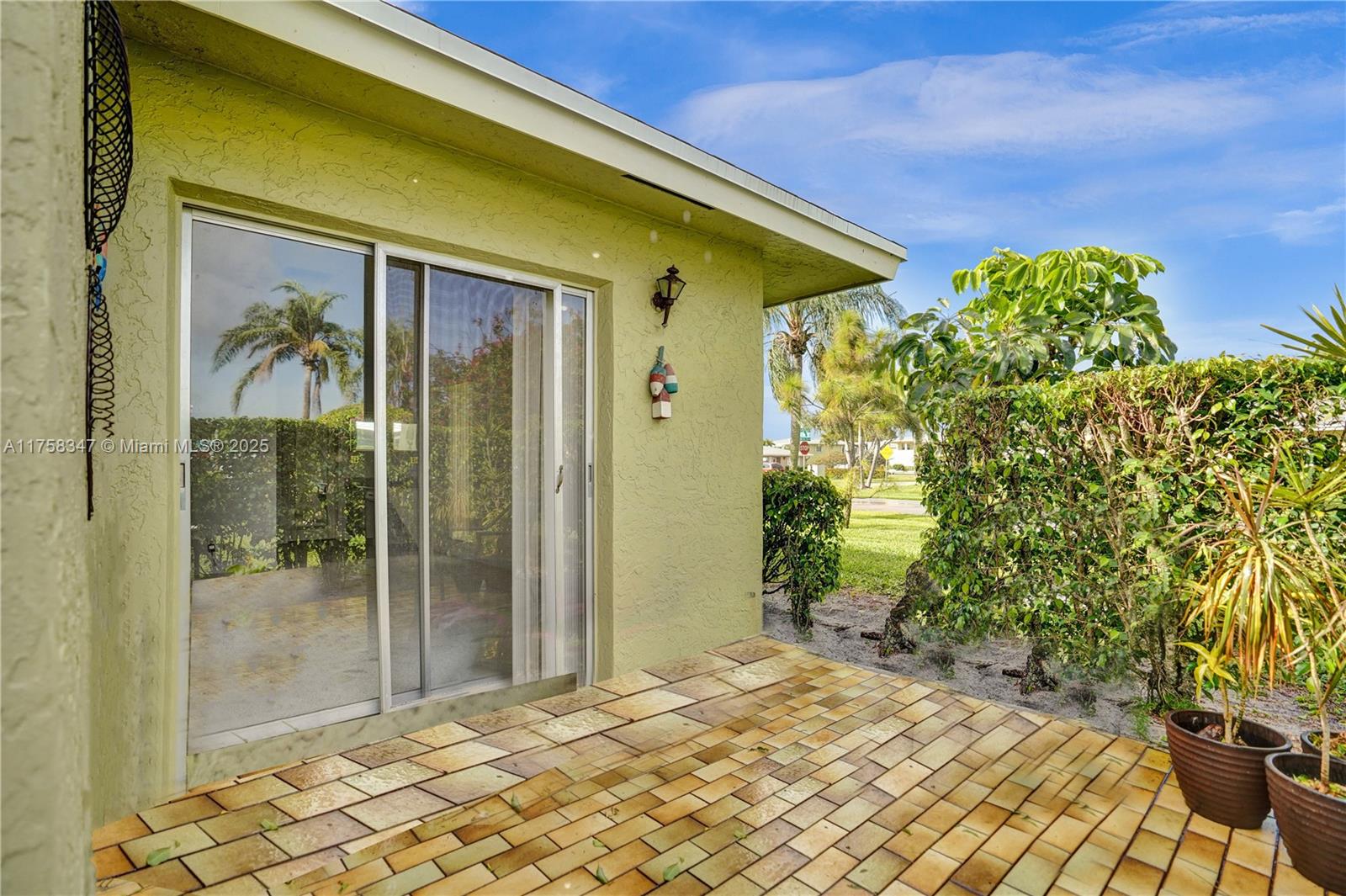 PINES OF DELRAY CONDO - Residential Lease