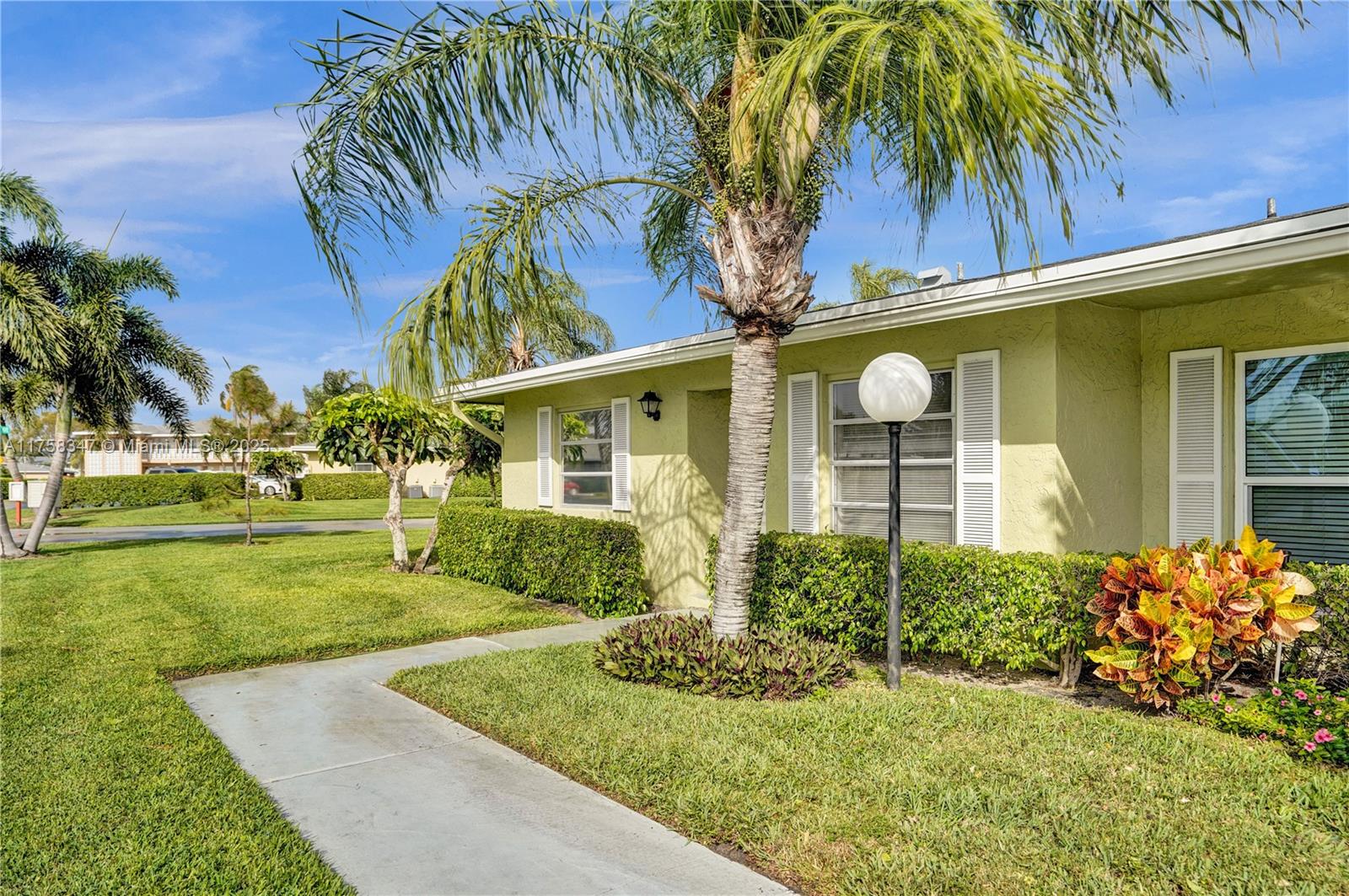 PINES OF DELRAY CONDO - Residential Lease