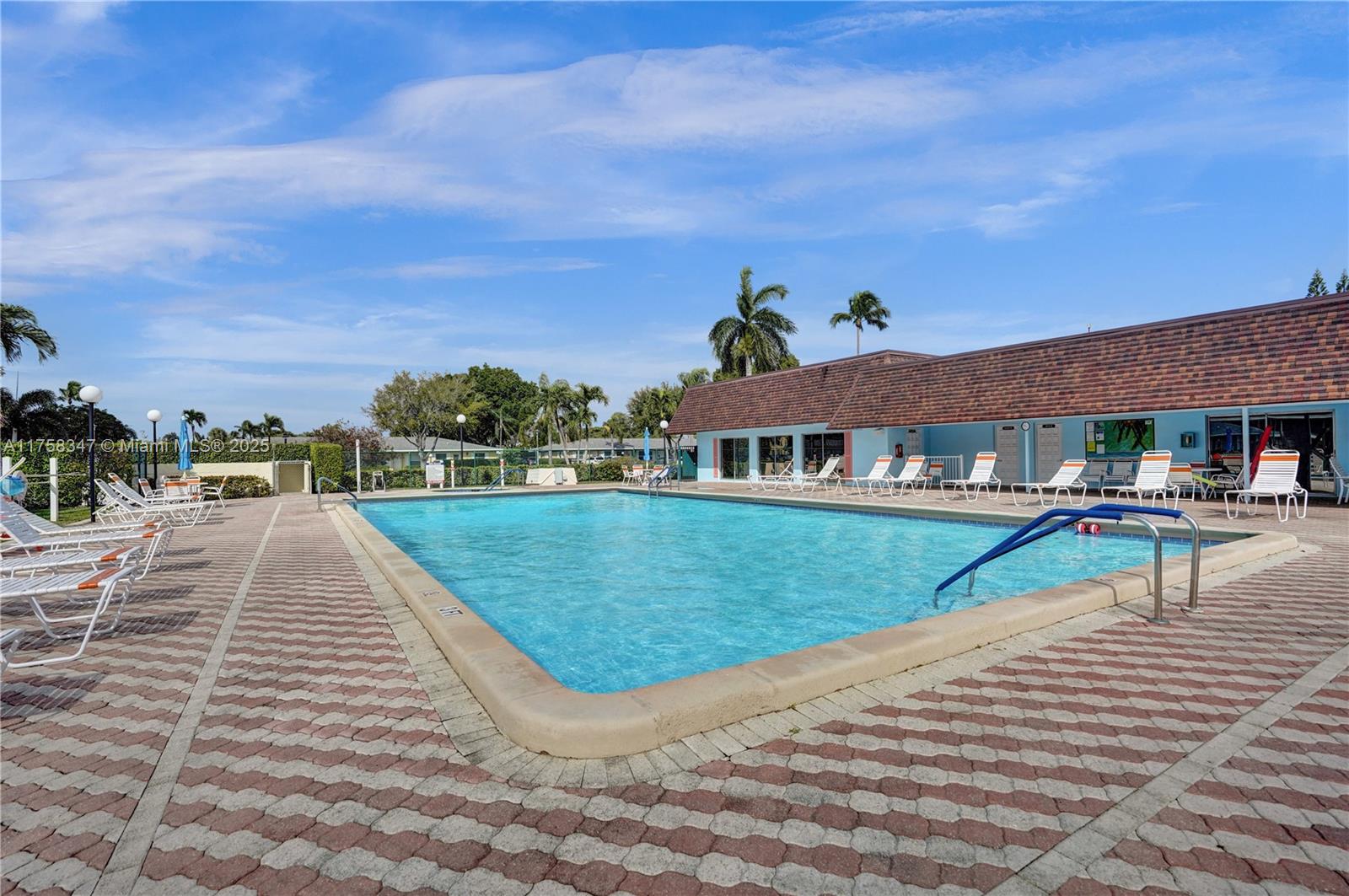 PINES OF DELRAY CONDO - Residential Lease