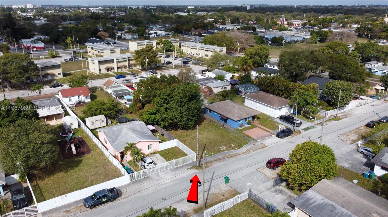 OAKLAND PARK - Land
