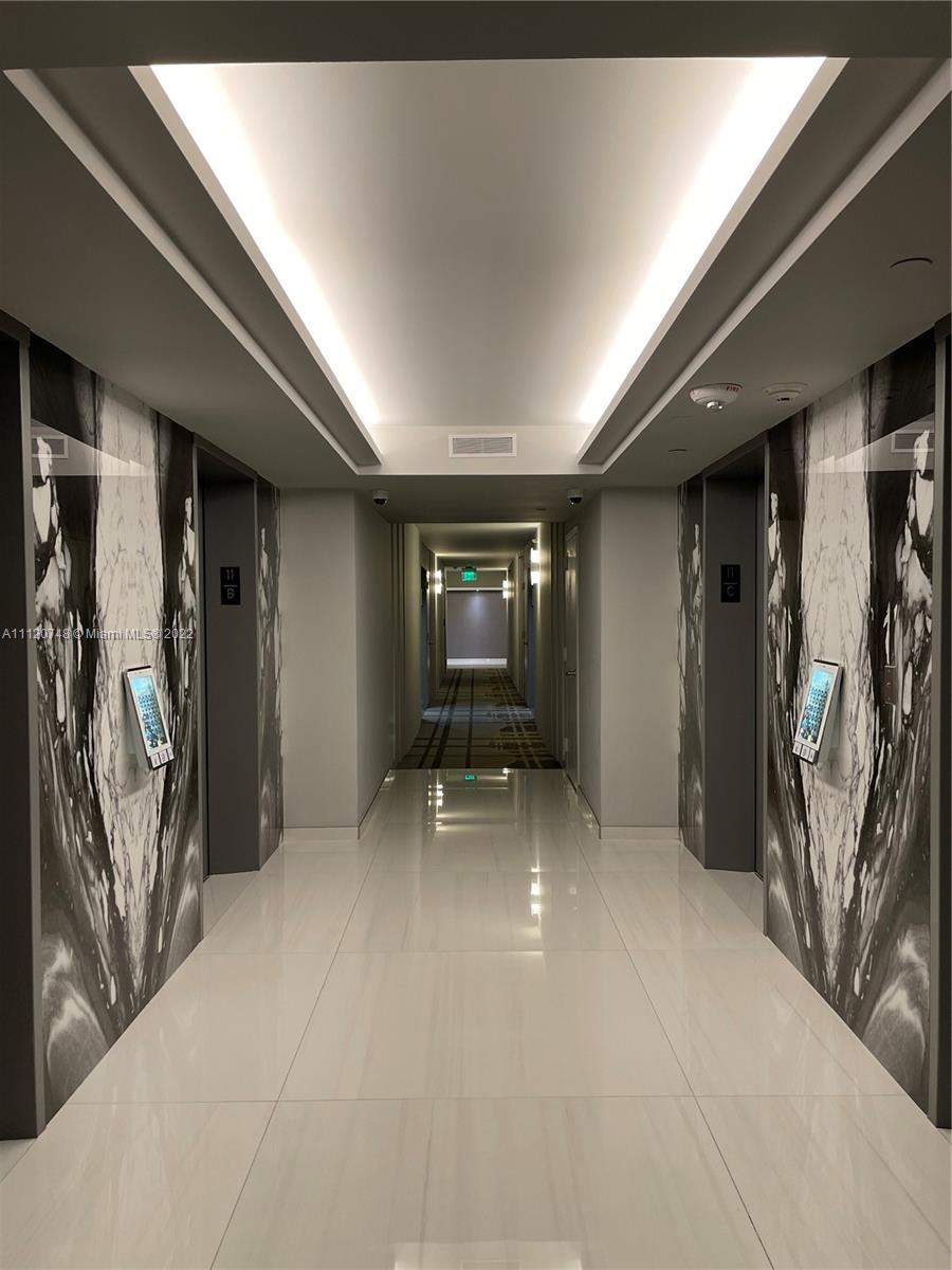 SOUTH POINTE TOWERS CONDO - Residential