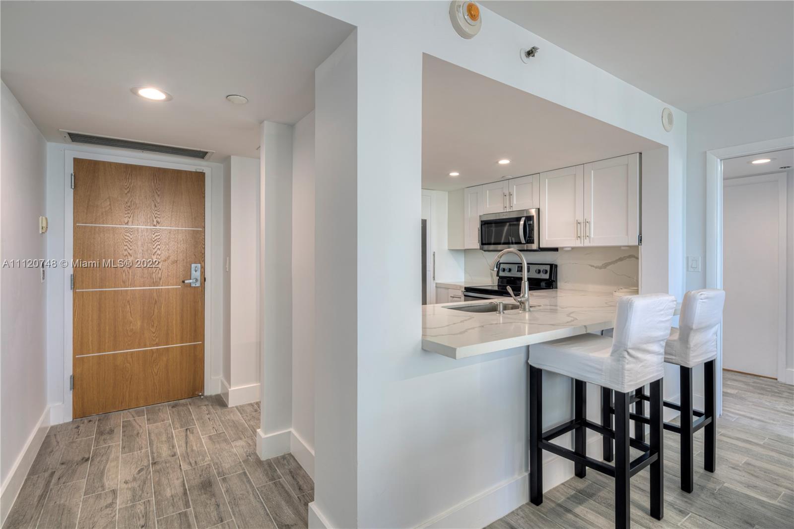 SOUTH POINTE TOWERS CONDO - Residential