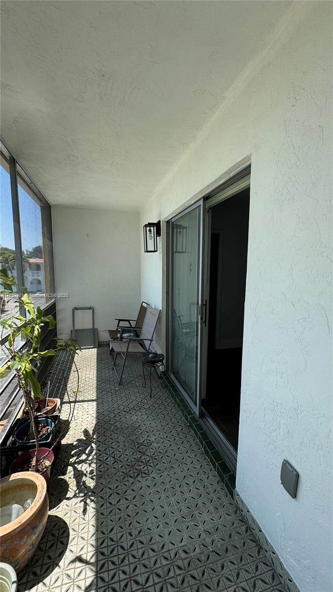 RO-MONT SOUTH CONDO E - Residential