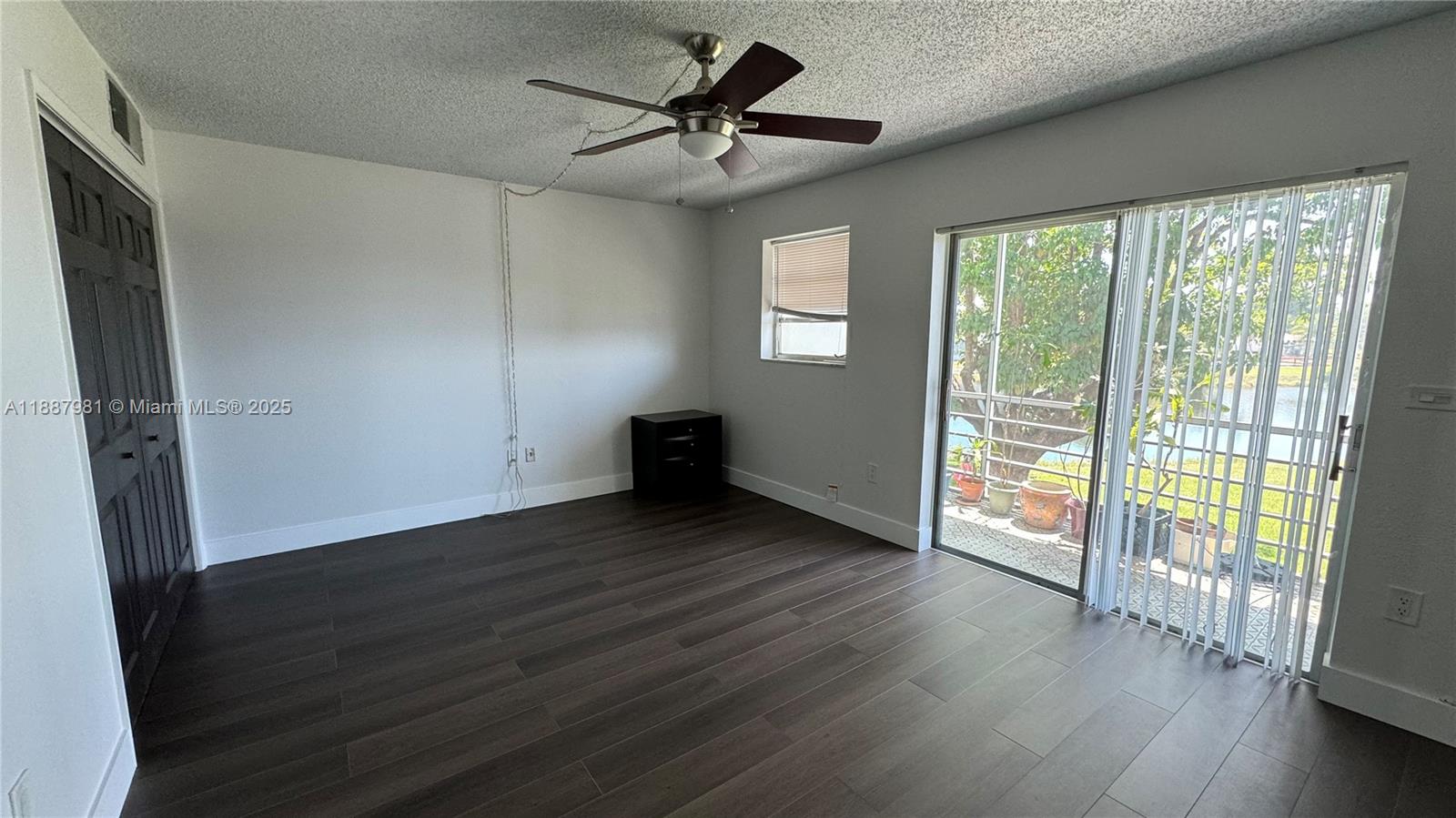 RO-MONT SOUTH CONDO E - Residential