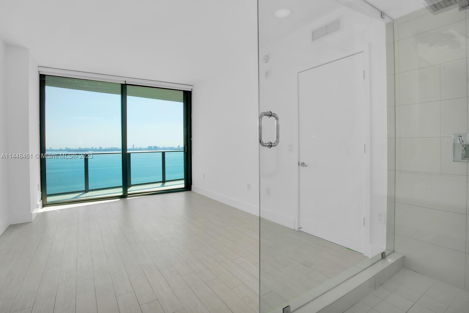 ICON BAY CONDO - Residential Lease