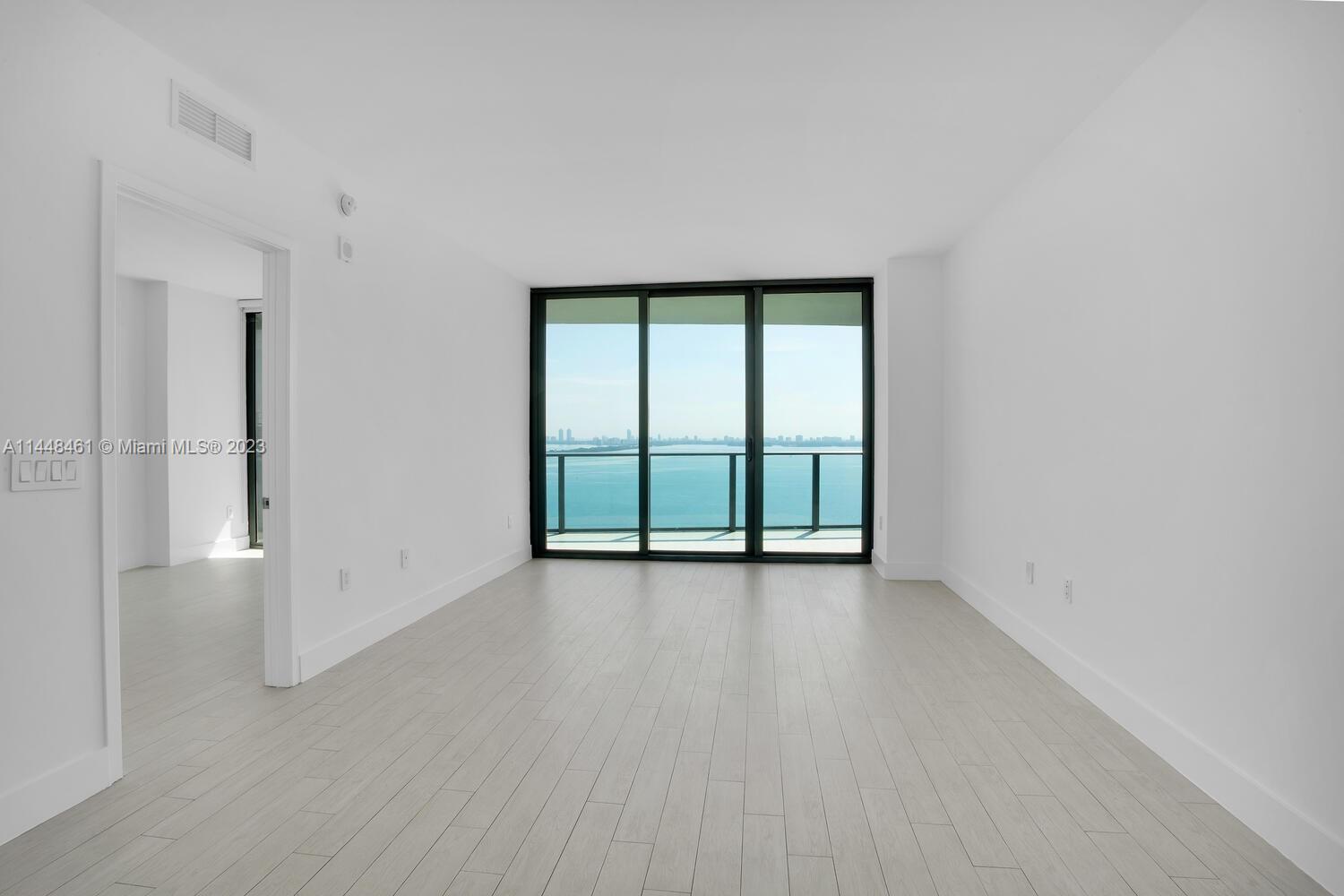 ICON BAY CONDO - Residential Lease