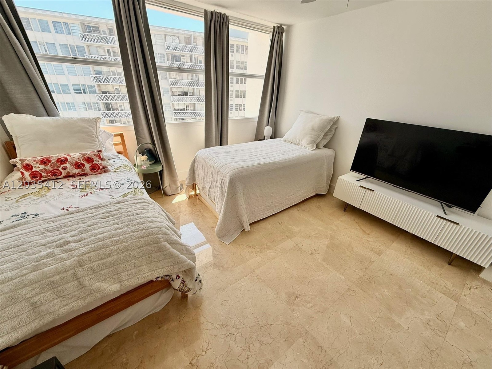 BAYSHORE PLACE CONDO - Residential Lease